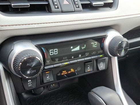 Certified 2025 Toyota RAV4 XLE Premium image 16