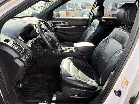 Used 2017 Ford Explorer Platinum AWD/4WD image 12