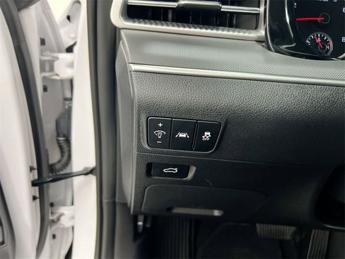 Used 2023 Kia K5 LXS image 18