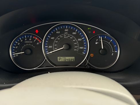 Used 2011 Subaru Forester 2.5X Premium w/ All-Weather Pkg AWD/4WD image 20