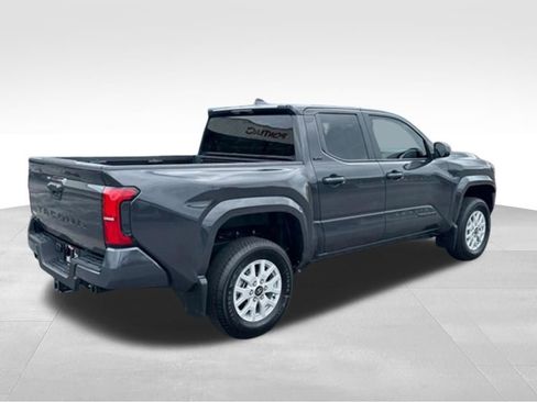 Used 2026 Toyota Tacoma SR5 AWD/4WD image 7