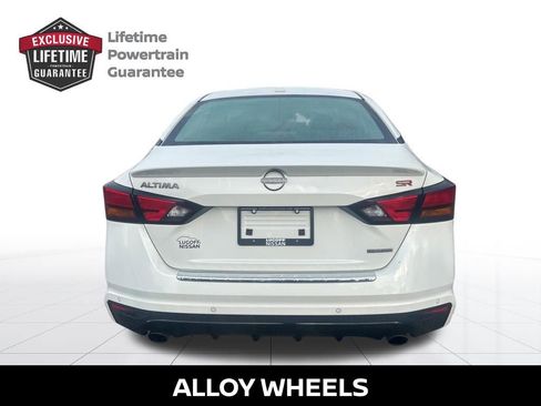 Certified 2023 Nissan Altima 2.0 SR image 5