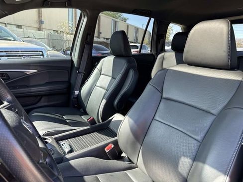 Used 2023 Honda Passport EX-L image 16