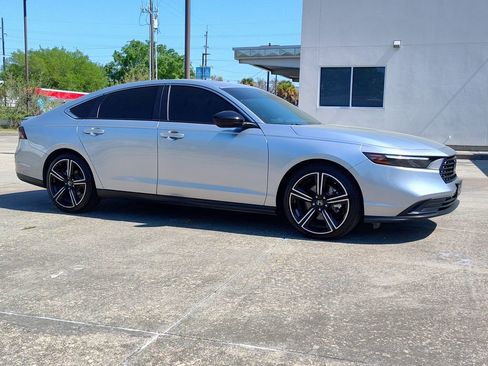 Used 2025 Honda Accord Sport image 13