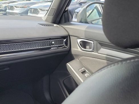Used 2024 Honda Civic Sport image 4