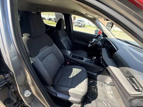 Used 2025 Nissan Kicks SV w/ Charging Package AWD/4WD image 24