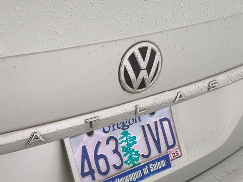 Used 2018 Volkswagen Atlas S image 11