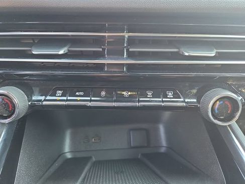 Certified 2026 Chevrolet Traverse LT w/ LPO, Floor Liner Package AWD/4WD image 22
