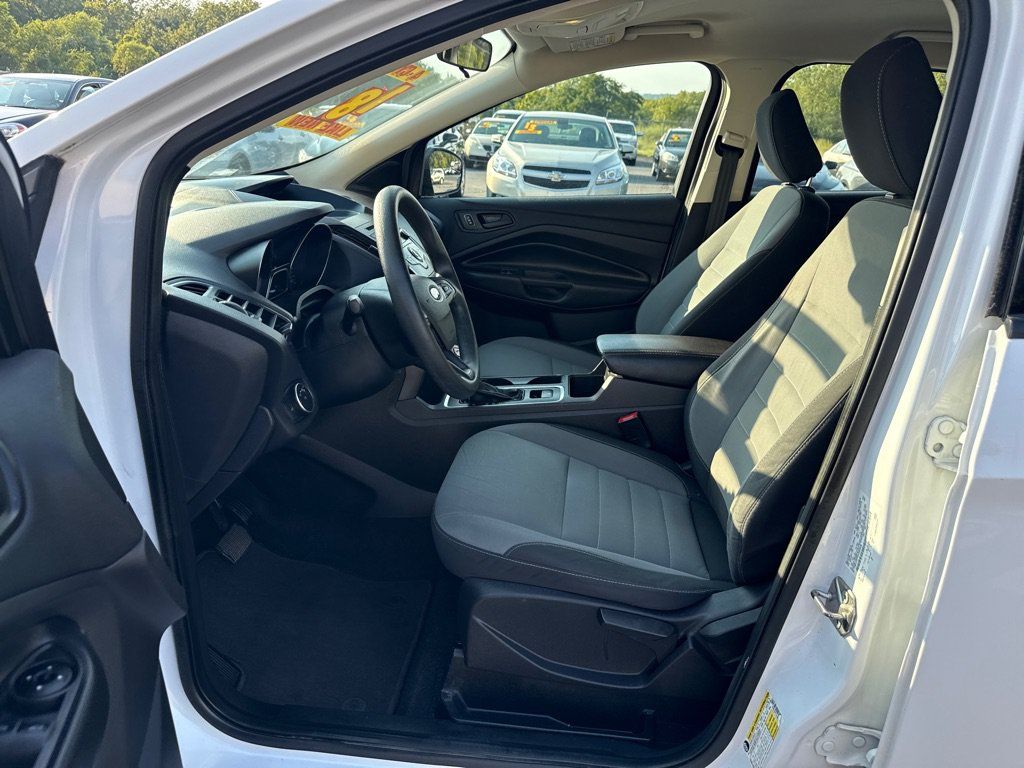 Used 2018 Ford Escape S FWD image 9