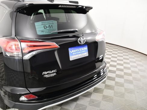 Used 2016 Toyota RAV4 XLE AWD/4WD image 15