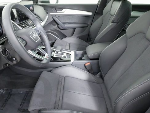 Used 2024 Audi Q5 e Premium Plus w/ Premium Plus Package image 40