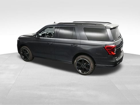 Used 2023 Ford Expedition Limited image 54