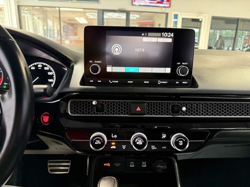 Used 2025 Honda Civic Sport image 16