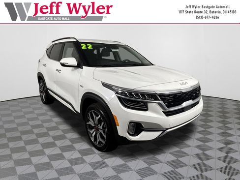 Used 2022 Kia Seltos SX w/ Sunroof Package AWD/4WD image 1