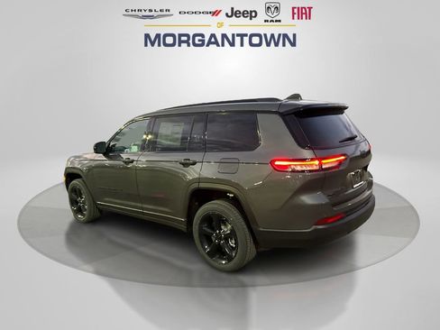 New 2025 Jeep Grand Cherokee L Altitude image 8