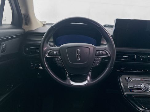 Used 2021 Lincoln Nautilus FWD w/ Equipment Group 101A image 18