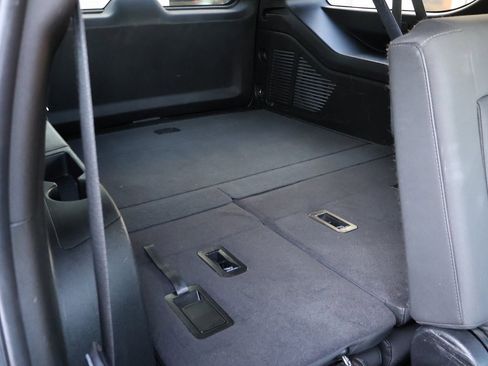 Certified 2024 GMC Yukon XL SLE w/ Gmc Pro Safety Plus Package image 17