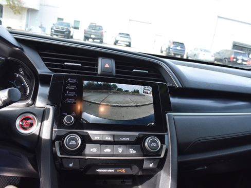 Used 2020 Honda Civic EX image 18