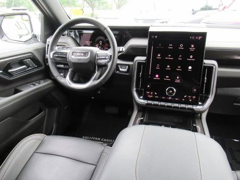 Used 2025 GMC Yukon XL Elevation RWD image 13