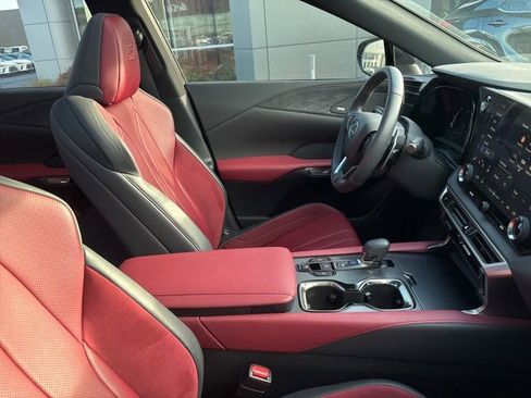 Used 2023 Lexus RX 500h F Sport image 12