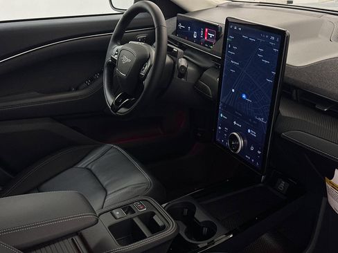 New 2025 Ford Mustang Mach-E Premium image 9