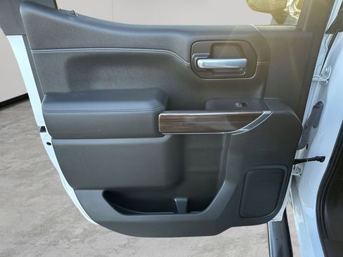 Used 2021 Chevrolet Silverado 1500 RST w/ Bed Protection Package image 17