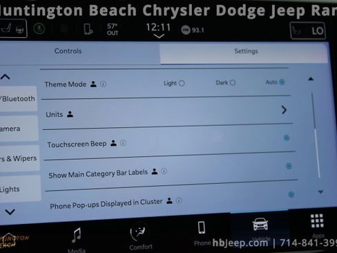 Used 2023 Chrysler Pacifica Touring-L image 25