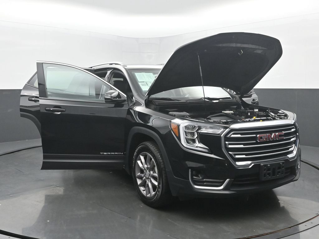 Used 2024 GMC Terrain SLT AWD/4WD image 57
