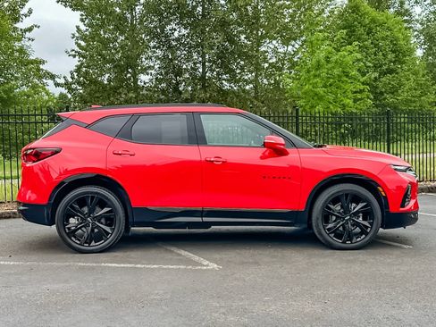 Used 2021 Chevrolet Blazer RS w/ Enhanced Convenience Package AWD/4WD image 3