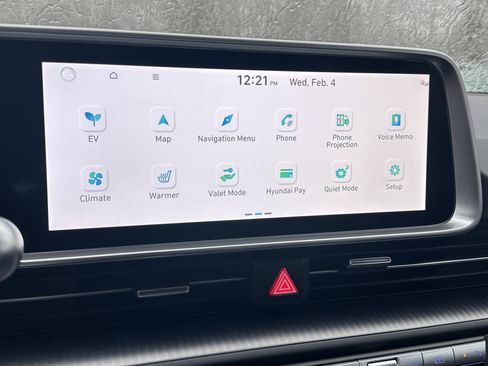 New 2025 Hyundai Ioniq 6 SE image 4