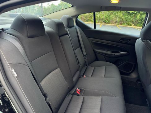 Used 2023 Nissan Altima 2.5 SV w/ SV Premium Package FWD image 20