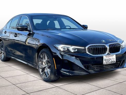 Certified 2025 BMW 330i xDrive Sedan w/ Convenience Package image 2