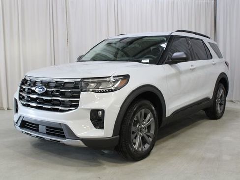 New 2026 Ford Explorer Active w/ Active Comfort Package AWD/4WD image 37
