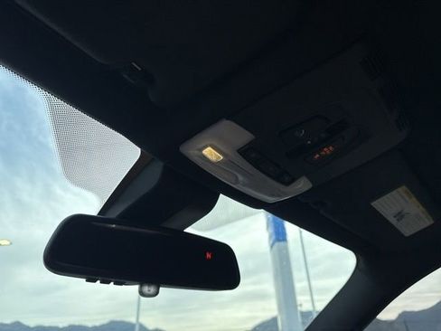 Used 2017 BMW 328d xDrive Wagon AWD/4WD image 19