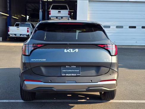 Certified 2026 Kia Sportage S AWD/4WD image 4