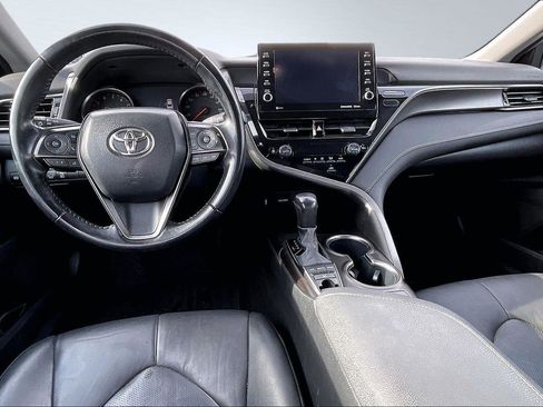 Used 2022 Toyota Camry XSE image 17