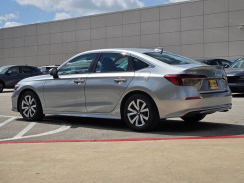 Used 2025 Honda Civic LX image 5