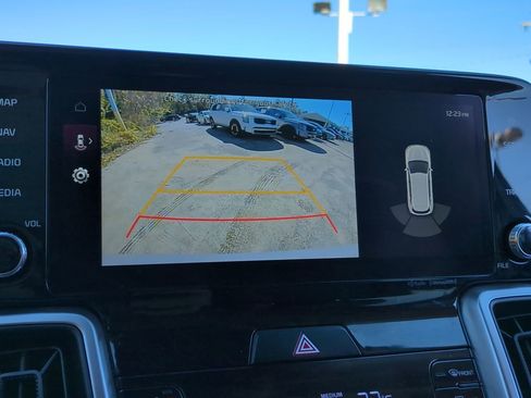 Certified 2023 Kia Sorento S w/ Panoramic Sunroof Package image 21