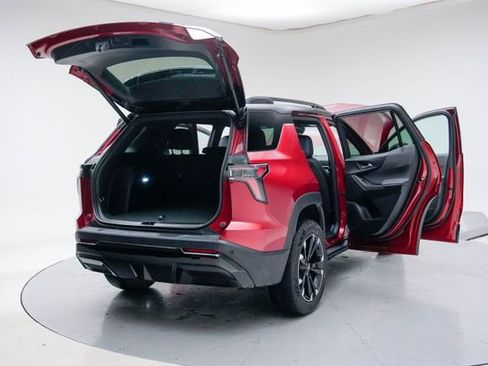 Used 2025 Chevrolet Equinox RS w/ Convenience Package III image 22