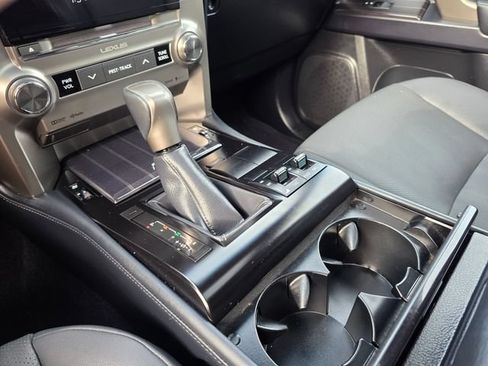 Used 2021 Lexus GX 460 Premium w/ Premium Package AWD/4WD image 35