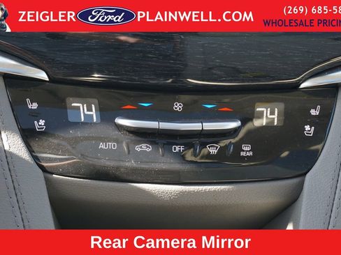 Used 2023 Cadillac XT6 Premium Luxury w/ Technology Package AWD/4WD image 23