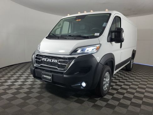 Used 2024 RAM ProMaster 2500 w/ Quick Order Package 22G SLT image 8