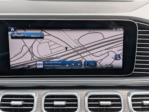 Used 2024 Mercedes-Benz GLE 450 4MATIC image 32