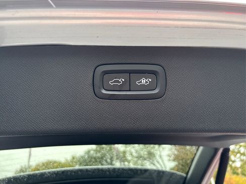 Used 2021 Volvo XC90 T6 Inscription w/ Climate Package image 14