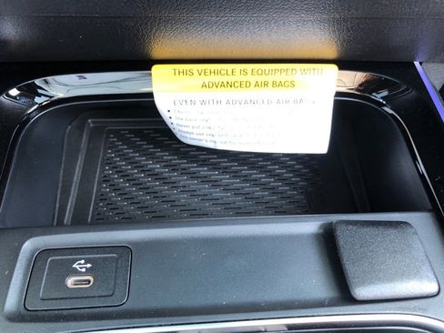 New 2026 Mercedes-Benz GLB 250 4MATIC image 29