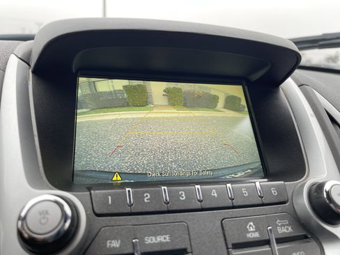 Used 2017 GMC Terrain SLE FWD image 19
