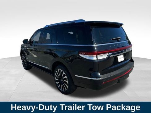 Used 2023 Lincoln Navigator Black Label AWD/4WD image 3