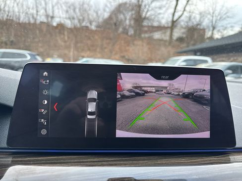 Used 2019 BMW 530i xDrive w/ Convenience Package image 52