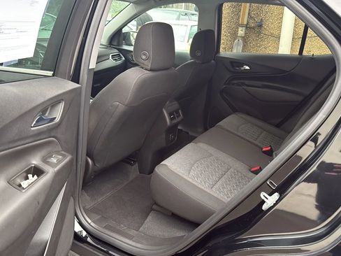 Used 2022 Chevrolet Equinox LT image 28