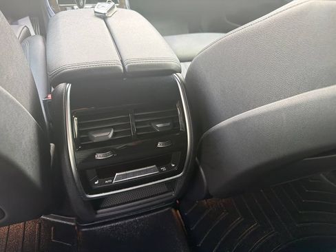 Used 2019 BMW X5 xDrive40i w/ Convenience Package AWD/4WD image 13